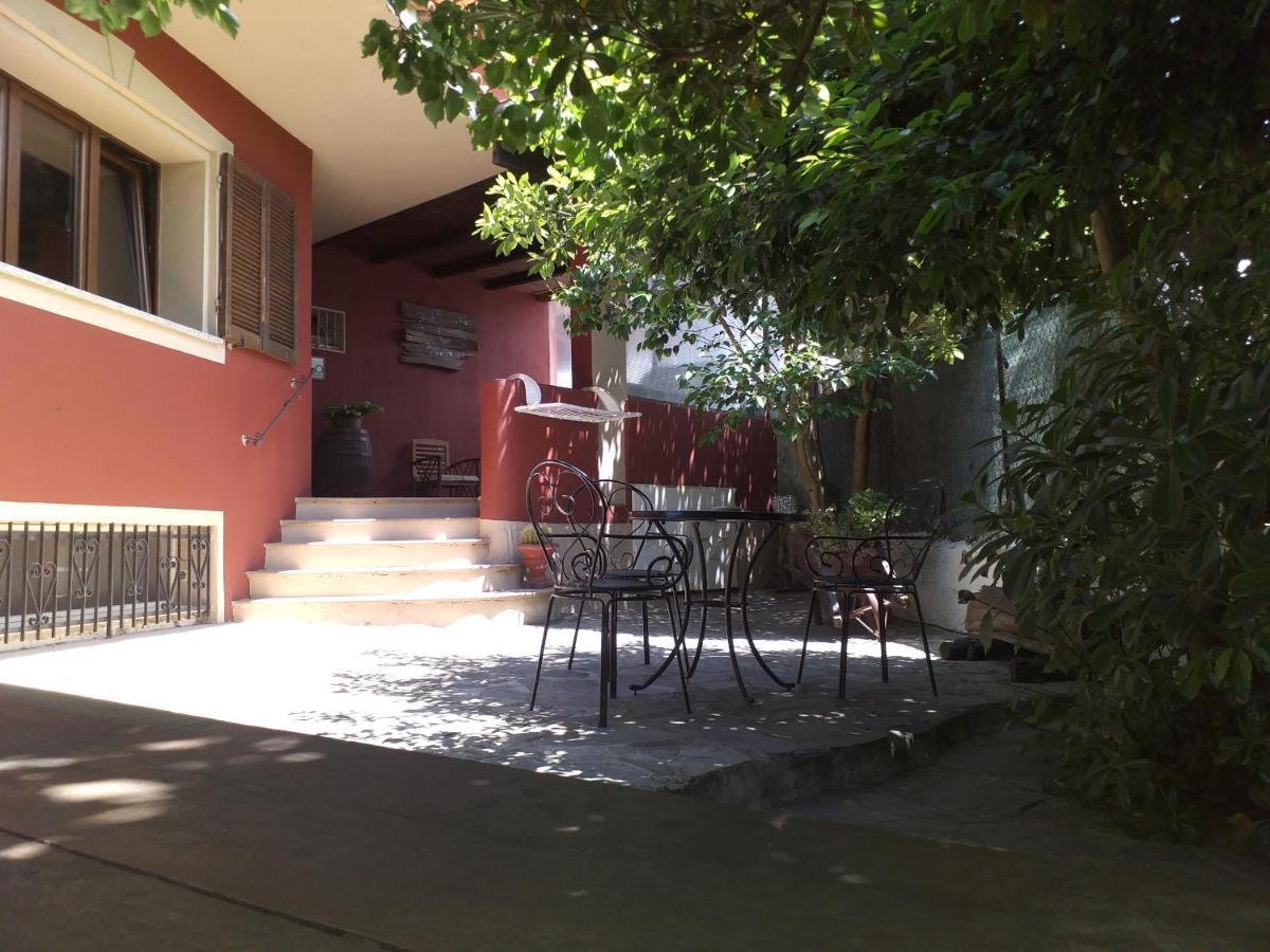 B&B Antica Botte Сассари Экстерьер фото