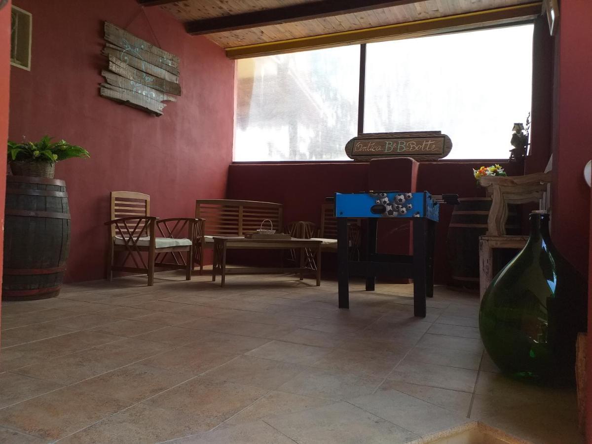 B&B Antica Botte Сассари Экстерьер фото