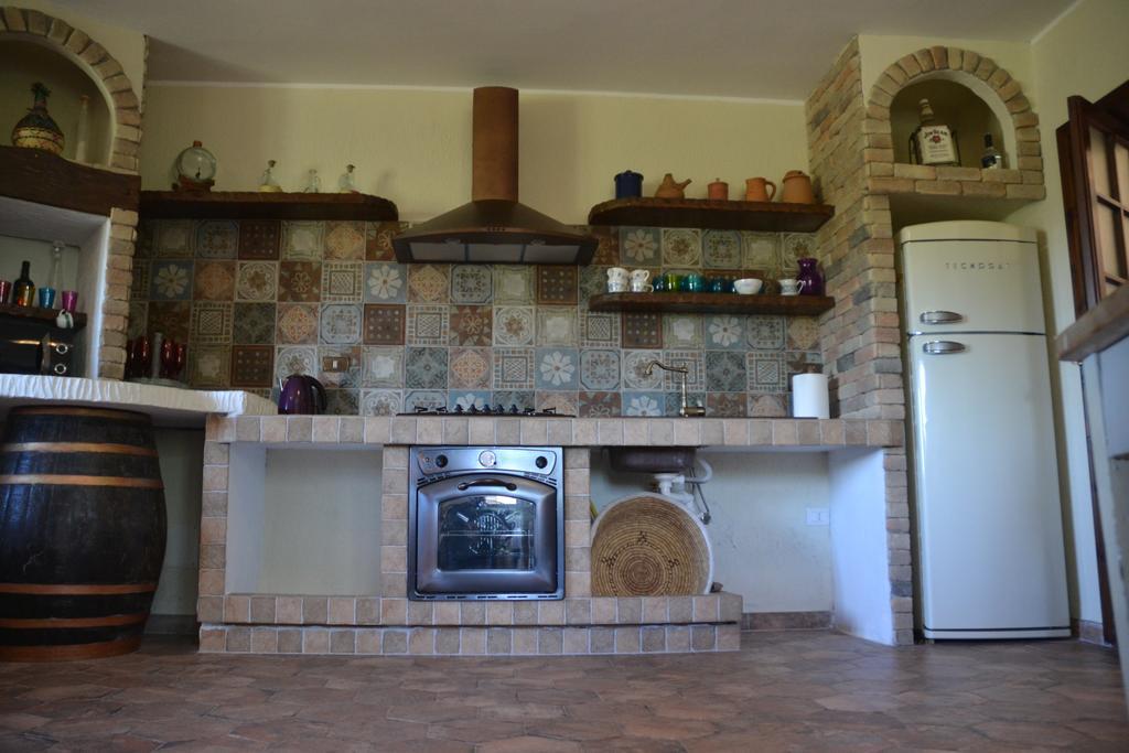 B&B Antica Botte Сассари Экстерьер фото